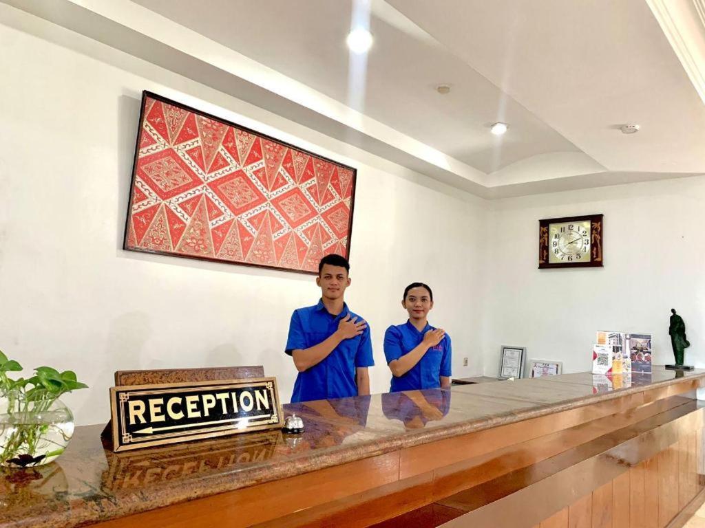 Pia Hotel Pangkalpinang Pangkalan Baru Extérieur photo