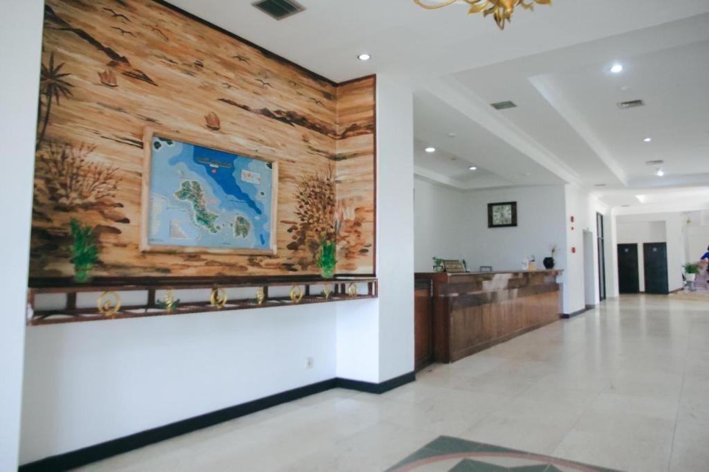 Pia Hotel Pangkalpinang Pangkalan Baru Extérieur photo